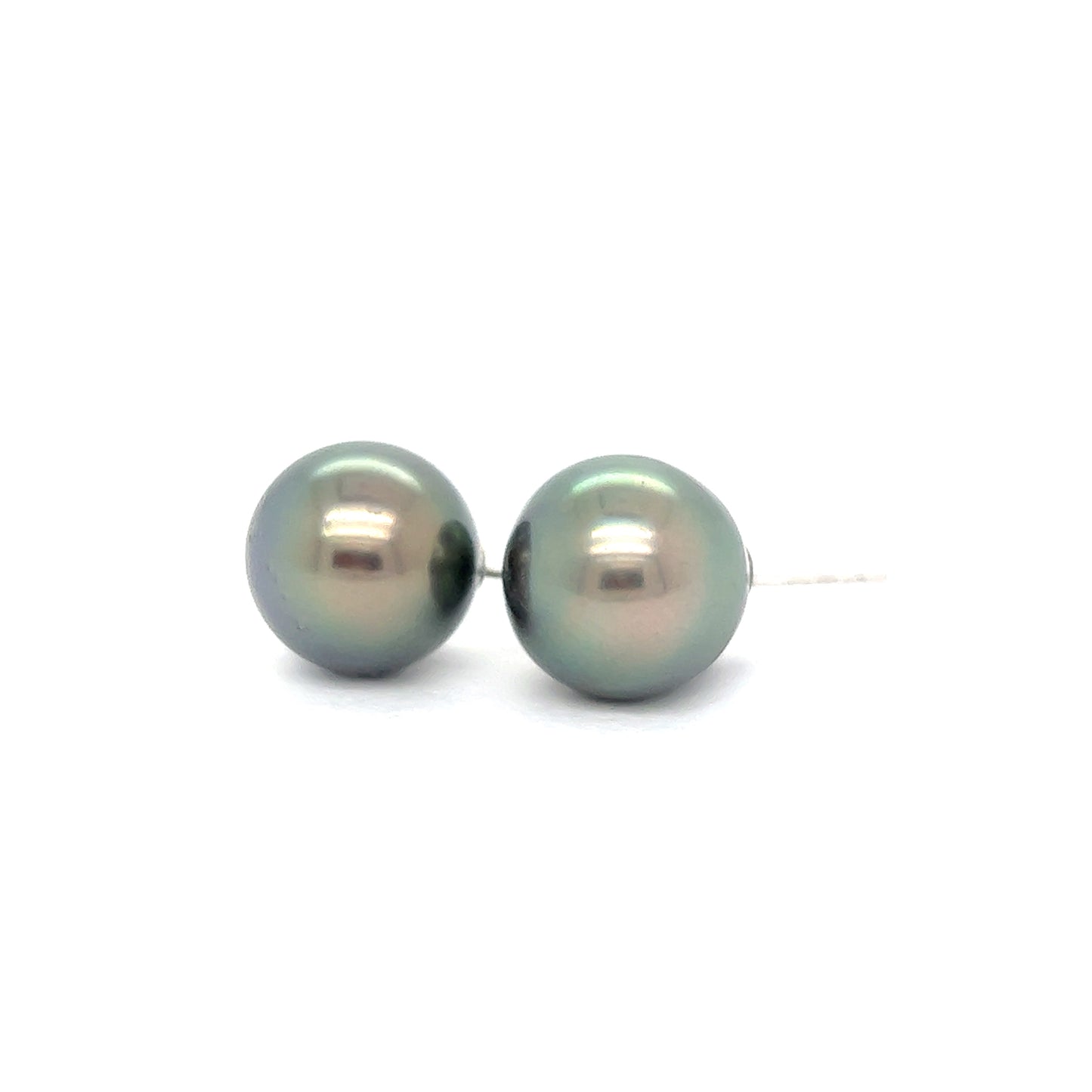 Swirl pearl earrings