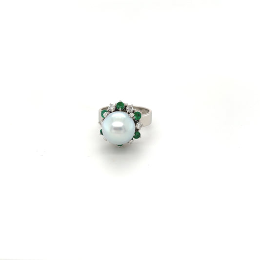 PT 900 Emerald Ring