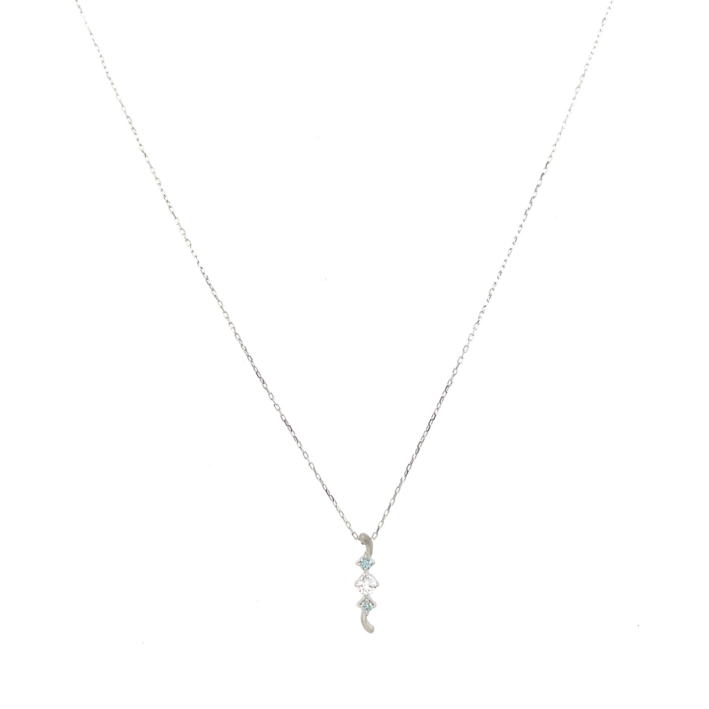 Shimmer Diamond necklace