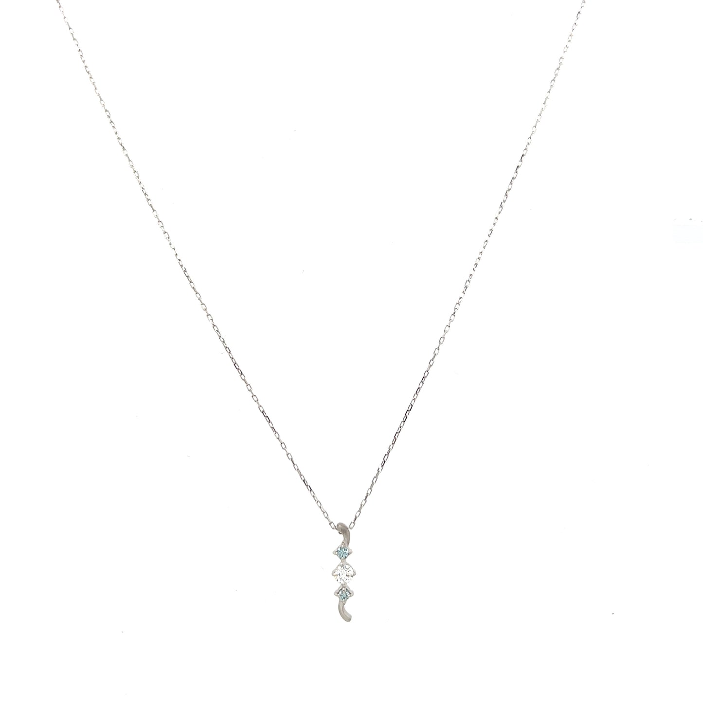 Shimmer Diamond necklace