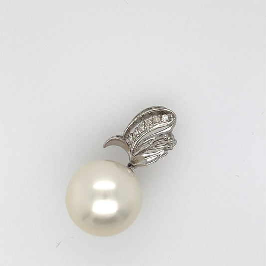 PT900 Dangling Pearl Pendant