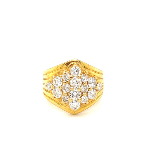 18K Yellow Gold Diamond Cluster ring